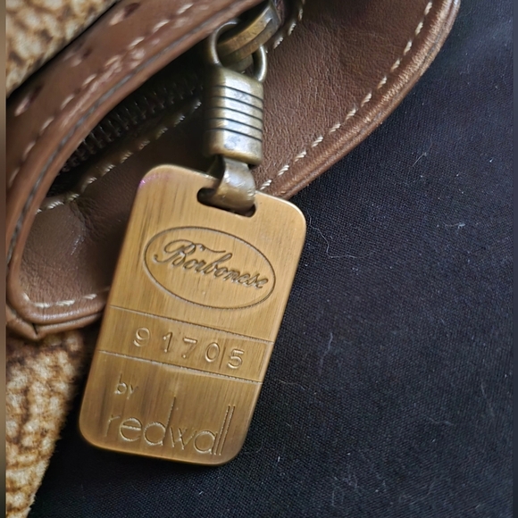 Borbonese Elegant Tan Leather Clutch - Picture 8 of 9